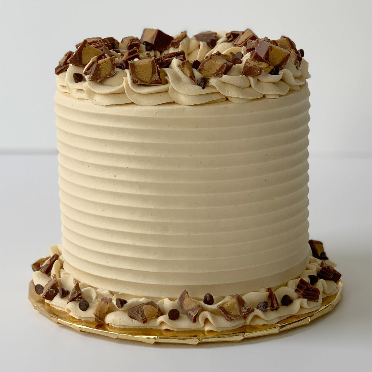 Chocolate Peanut Butter Cake Main Street Cakes   F70BAF06 529E 4C6E B8C4 7F5C50B9C526 1200x1200 